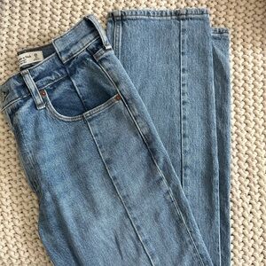 Abercrombie ‘90s Straight Ultra High Rise